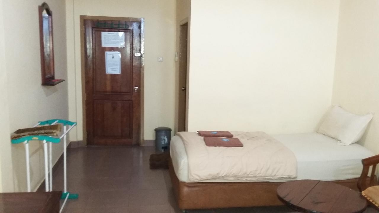 Hotel Ar - Riyadh Kualatungkal Εξωτερικό φωτογραφία